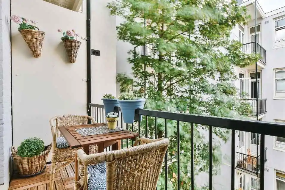 móveis de varanda em apartamento pequeno.